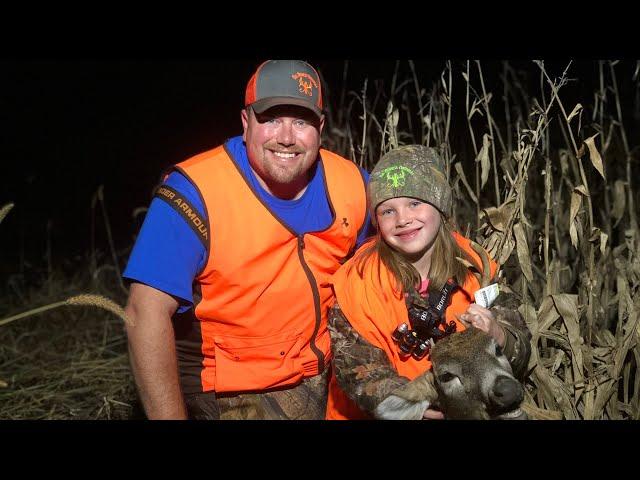 Iowa Youth Deer Hunt Daughter shoots first deer | Big Bidness Outdoors