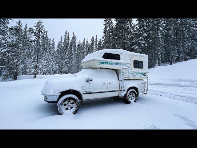 Buried in a Snowstorm | Staying Warm & Cozy in my Camper