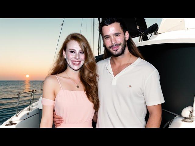 Elçin Sangu and Barış Arduç Enjoy a Relaxing Day on the Boat