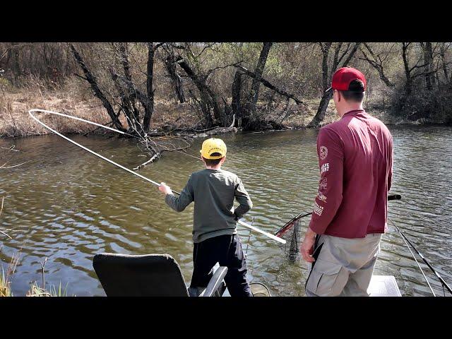 Son catches HUGE FISH, I'm on hand!