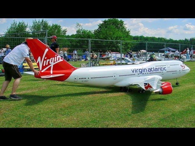 GIGANTIC LARGEST RC MODEL BOEING 747 FORMATION FLIGHT WITH TWO CONCORDE MODEL TURBINE JETS