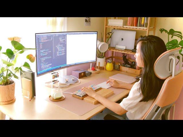 Work From Home Desk Setup of a ‍Software Engineer &  Designer (Warm and Cozy )