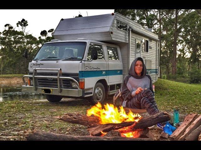 FAMILY OF 4, SIMPLE LIFE FREE CAMPING AUSTRALIA BY THE FIRE BERMAGUI NSW!