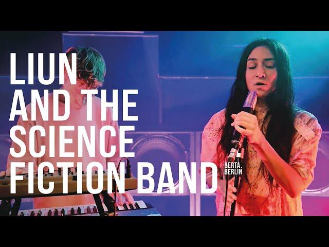 Liun & The Science Fiction Band - live @ Club Gretchen | LIVING IN A BOX