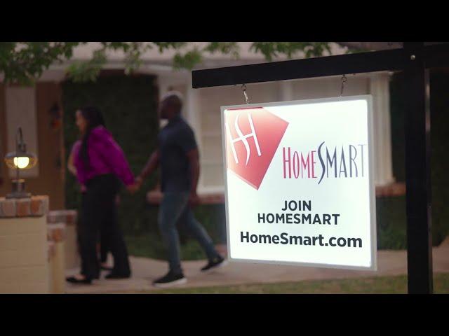 Give Your Next Listing Some Shine! | HomeSmart Lighted Yard Sign