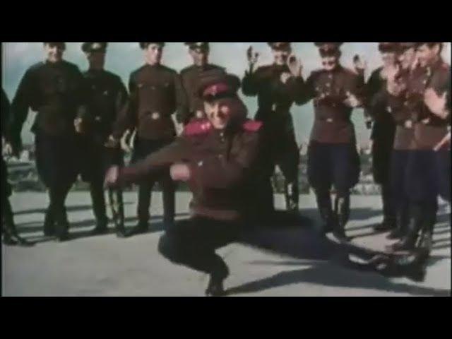 I Put Moskau over Russian Army Dancing