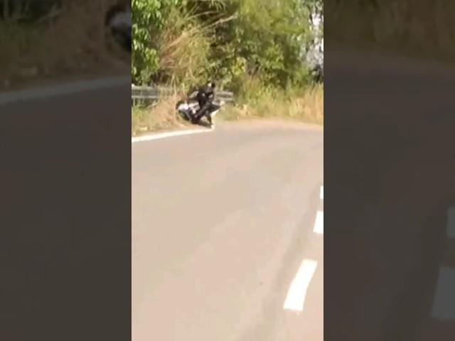 Crash on R15 V4