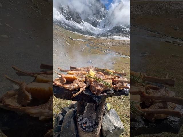 Kütük Ocakta Kuzu Pirzola Pişirme ️ | Cooking lamb chops on a wood stove