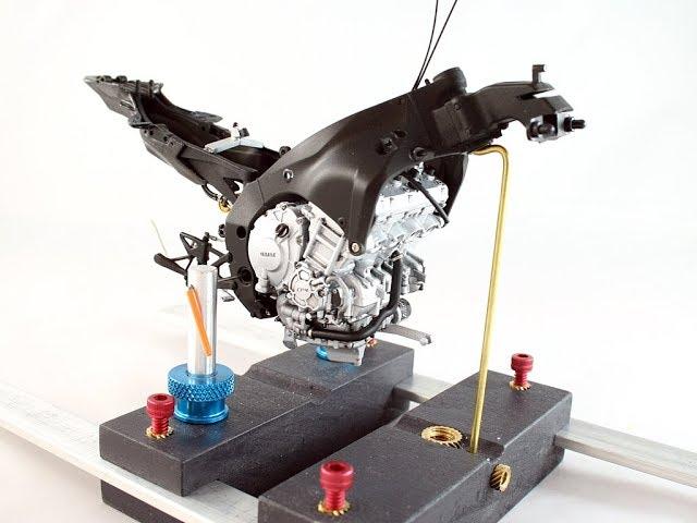 Tamiya Yamaha YZF-R1M 1:12 - Part 3 - Building the Frame