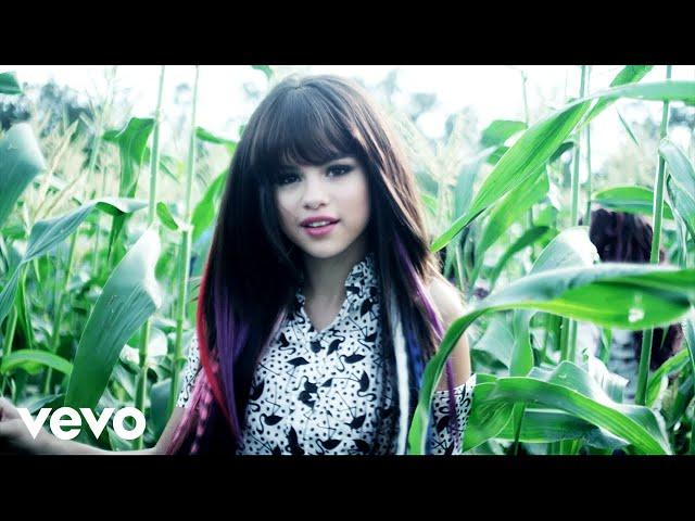 Selena Gomez & The Scene - Hit The Lights