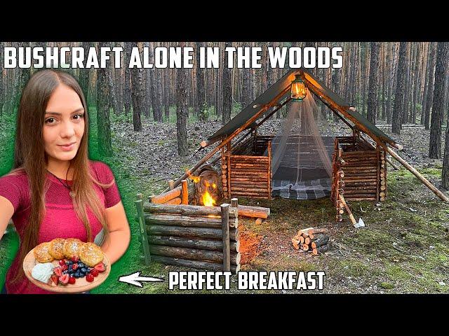 Overnight alone in the woods - build bushcraft shelter - Amazing Outdoor breakfast on fire