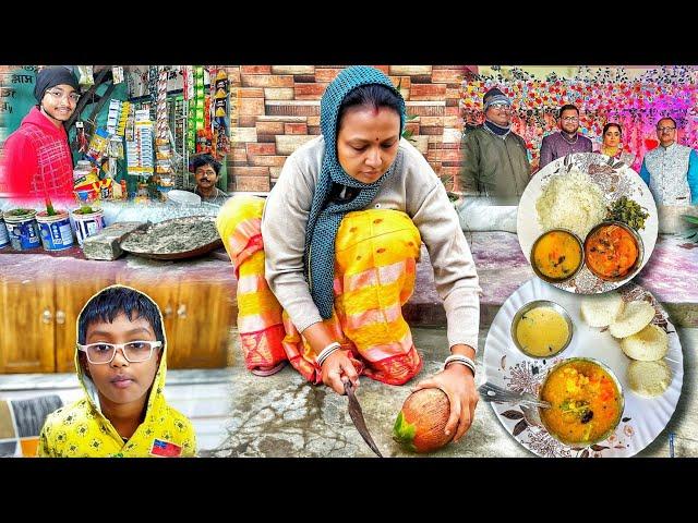 আজ ইডলি আর এগ চাপ খেয়ে সবাই তো ভালোই বলল ৷ রাতে ঋভুর বাবা গেল বৌভাত বাড়ি ৷ সারাদিন ভালোমন্দ খাওয়া