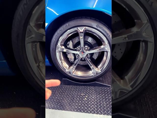 New tire cradles to prevent flat spots  #audir8v10 #corvette