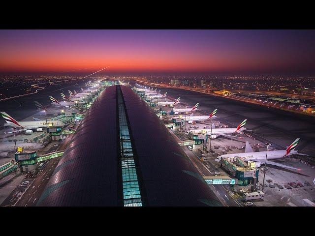 Dubai Airport Baggage Handling Inner Workings in 4k -  Dubai Flow Motion: Extended