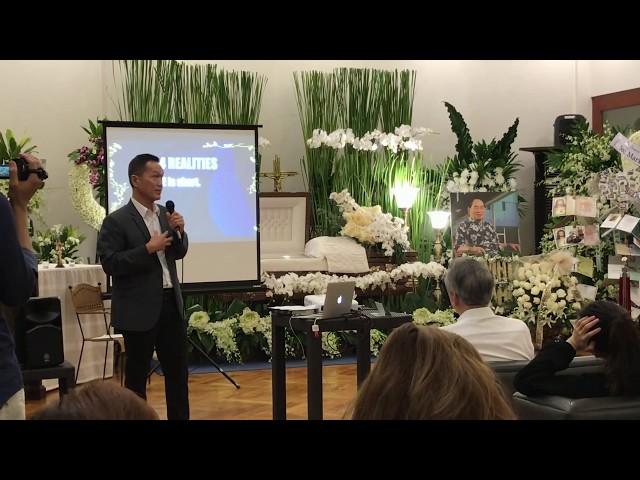 Pastor Peter Tanchi, Henry Sy Jr at the wake of Philippines' richest tycoon