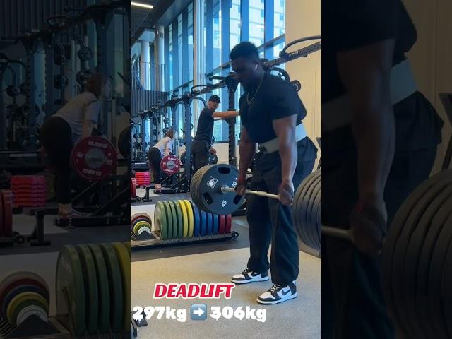 297kg - 300kg deadlift session