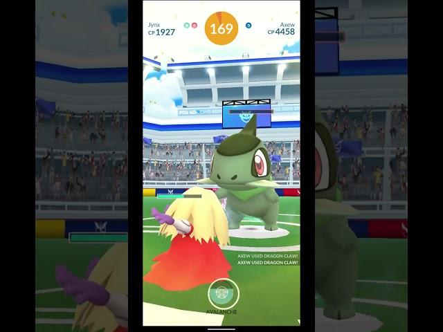Pokémon GO - Ep 300 - Raid #shorts