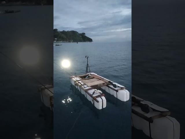 Perahu jerigen 10 jerigen