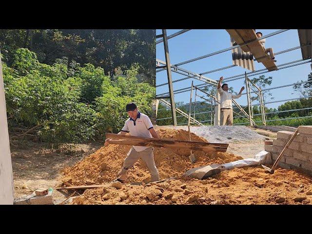 Go to the stream to get sand, level the ground and help Hue roof the pigsty.