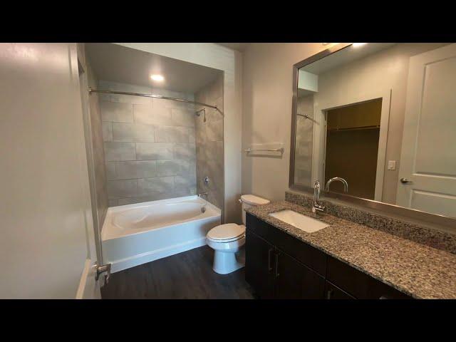 Dallas Apartment Tour - 1 Bedroom - Windsor by the Galleria