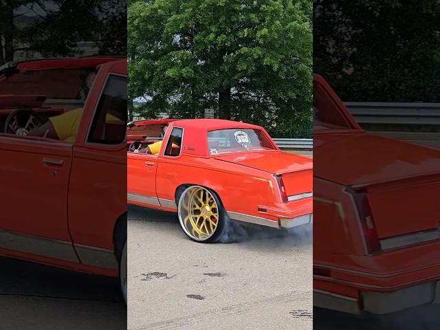 Orange Cutlass on Gold 24s Doin Donuts  