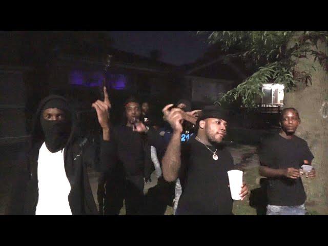 CHICAG0 GANG LAND AT NIGHT / REAL LIFE IN WEST ENGLEWOOD