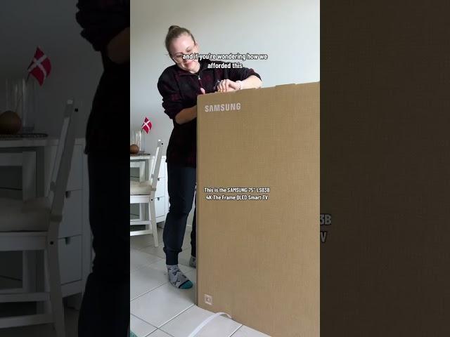 Unboxing the Samsung 75" LS03B 4K The Frame QLED Smart TV 2022 !