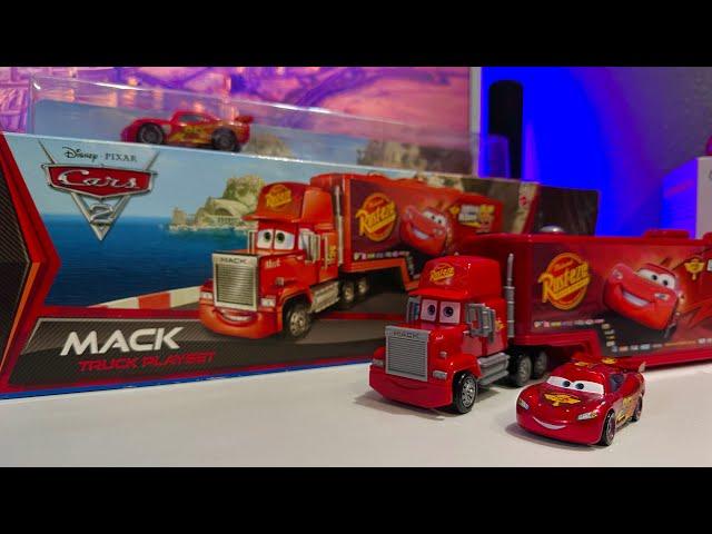 2011 Cars 2 Hudson Hornet Piston Cup Mack Playset VS 2007 Cars 1 Mack Truck Playset — What Changed?