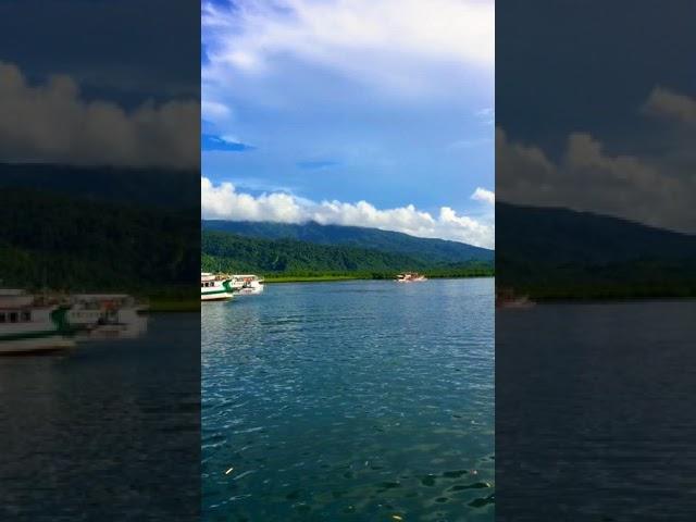 Puerto Galera waiting for the boat