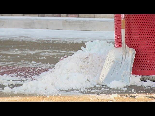 Arkansas drivers helped Wednesday with melting ice on roads