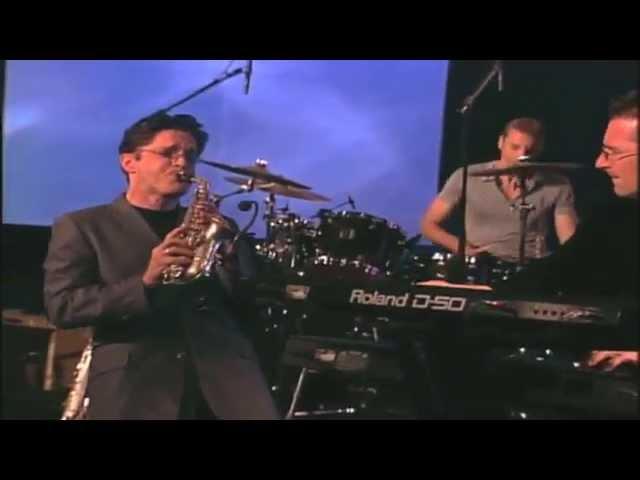 AQUI Y AJAZZ, DAVE KOZ " Love Is On The Way"