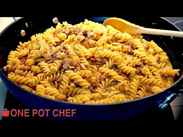 One Pot Cheesy Beef and Bacon Pasta | One Pot Chef