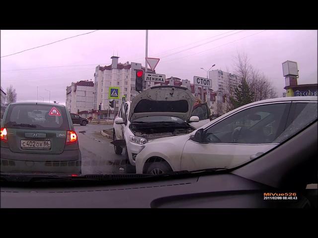 Пациенты врачей окулистов спешат на прием :)