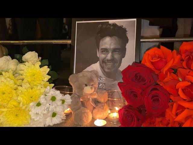 МЕМОРИАЛ ЛИАМУ ПЕЙНУ У ПОСОЛЬСТВА UK В МОСКВЕ / LIAM PAYNE MEMORIAL IN MOSCOW October 17, 2024