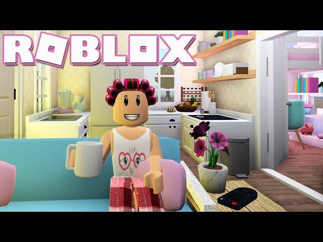 Tiny House Living! Roblox: Welcome to Bloxburg [BETA] ~ Second Job & New Moped