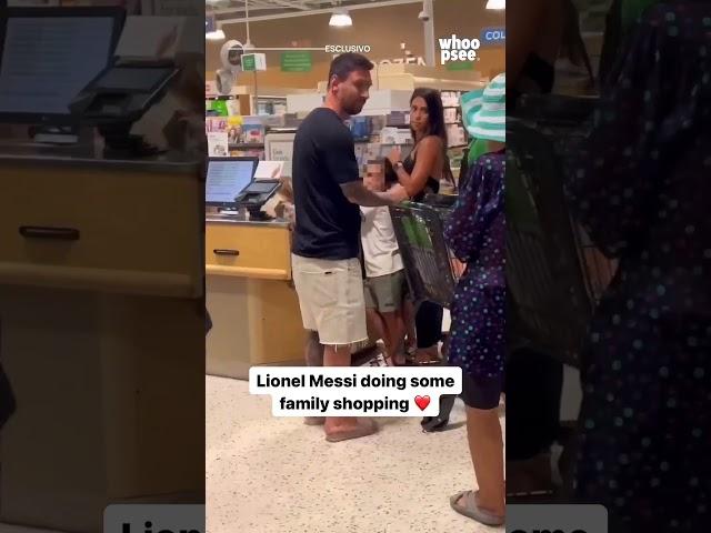 Lionel Messi was spotted at a Publix in Miami shopping with his family ️ (via @whoopsee.it) #shorts