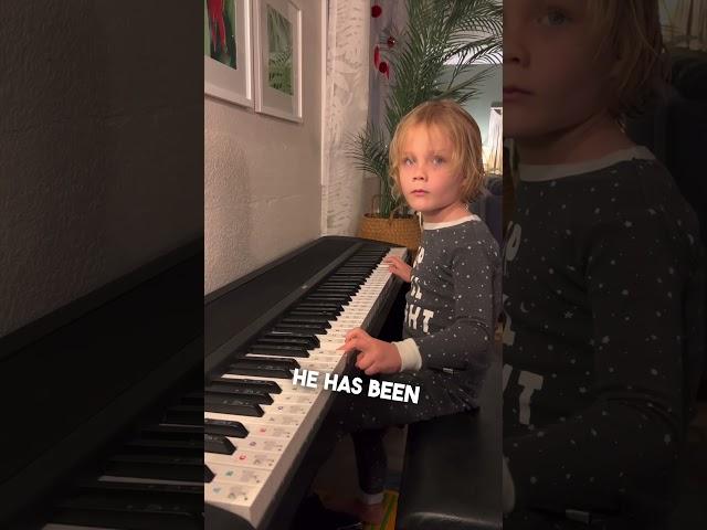 This little boy learned the piano by himself 