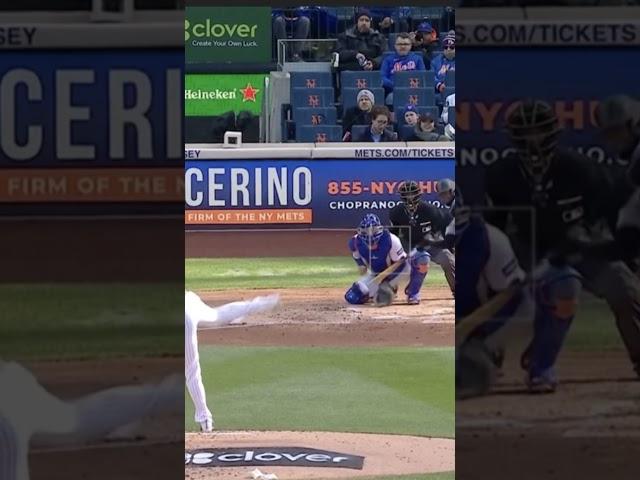 Holmes painted with movement #MLB #Baseball #Mets