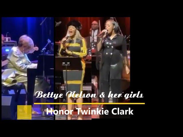 Bettye Nelson & her daughters tribute to Twinkie Clark 70th birthday