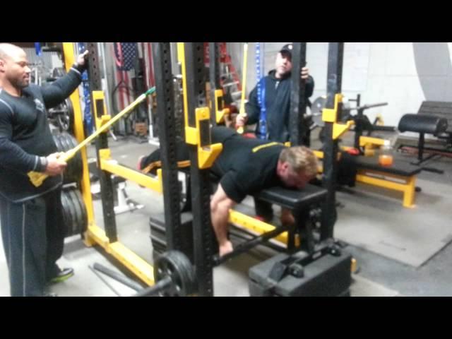 Double cattle prod to the lats for fun w/ Ken Jackson and Dave Tate