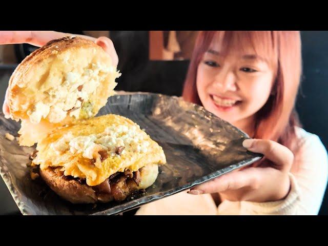 What to Eat in Blue Ridge GA | These Biscuits at Bigfoot Biscuits are Mind Blowing 