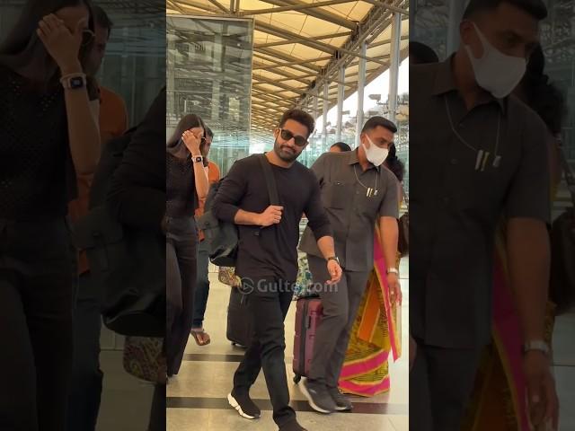 #JrNTR and Pranathi spotted at Hyderabad airport, twinning in all black!  | #Devara | Gulte.com