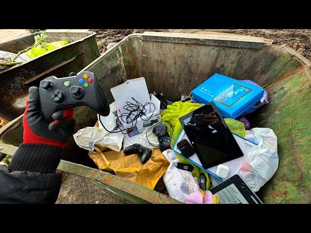 Как я зарабатываю лазая по мусоркам ? Dumpster Diving RUSSIA #76