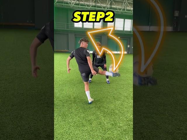 football skill tutorial #soccer#football#soccerskill#footballskills