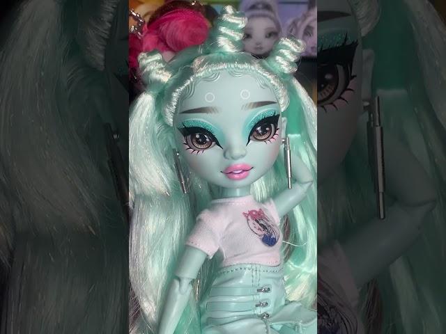 Are Novi Stars dolls coming back? Shadow High Zooey Electra