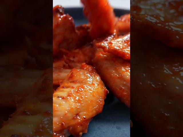 Куриные крылышки с картошкой в духовке