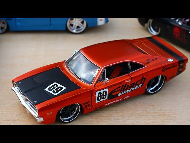 Dodge Charger R/T (1969), Chevrolet Camaro (1968) from Maisto Pro Rodz 1:24