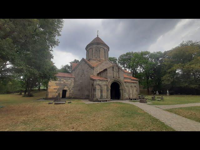 Грузия. Манглиси. Собор Успения Пресвятой Богородицы. Небольшая прогулка по территории.