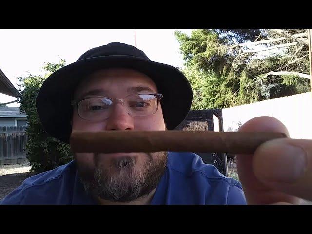 Cigar Review: Romeo Y Julieta - Mini blue