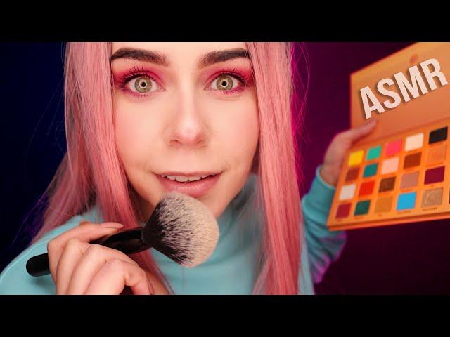 АСМР Немного СТРАННАЯ Подруга СДЕЛАЕТ ТЕБЕ МАКИЯЖ  ASMR FRIEND DOES YOUR MAKEUP